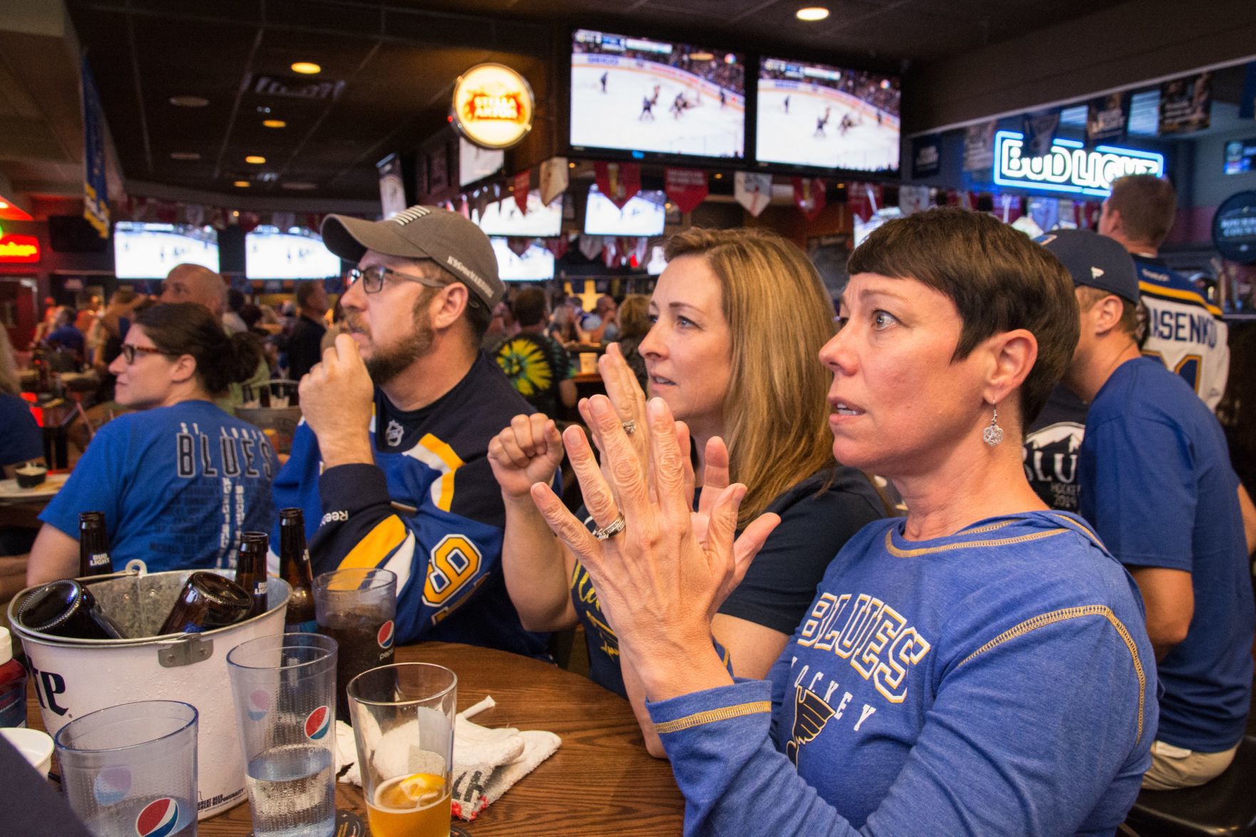 Blues Fans at Syberg's on Dorsett during Stanley Cup Final Game